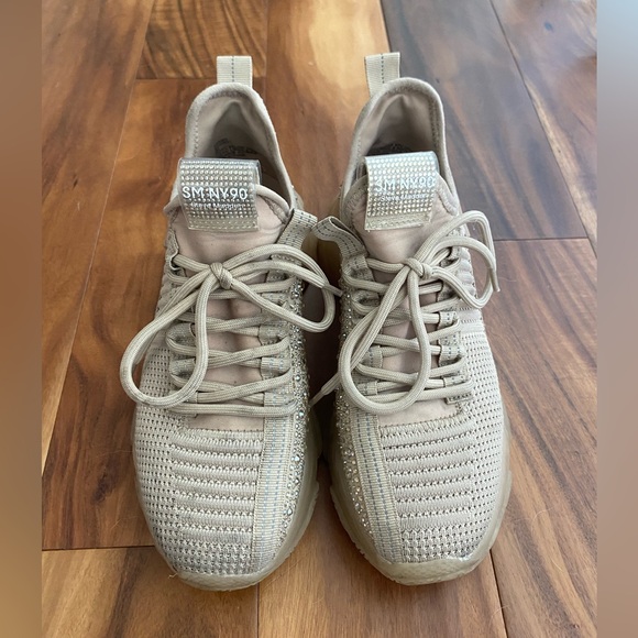 Steve Madden Maxima Sneakers - Picture 4 of 4